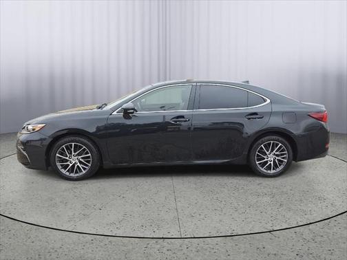 2017 Lexus ES 350 Base