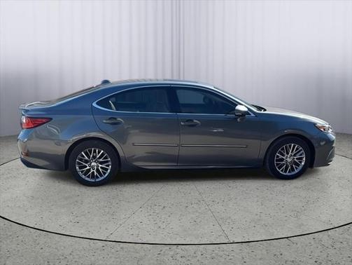 2017 Lexus ES 350 Base