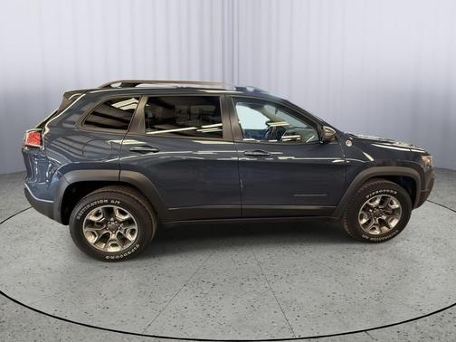 Blue Shade Pearlcoat 2019 Jeep Cherokee Trailhawk