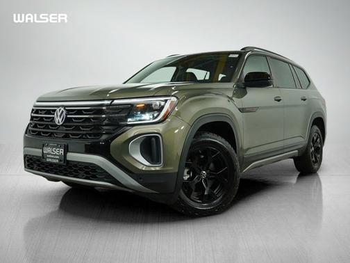 2024 Volkswagen Atlas 2.0T Peak Edition SE w/Technology
