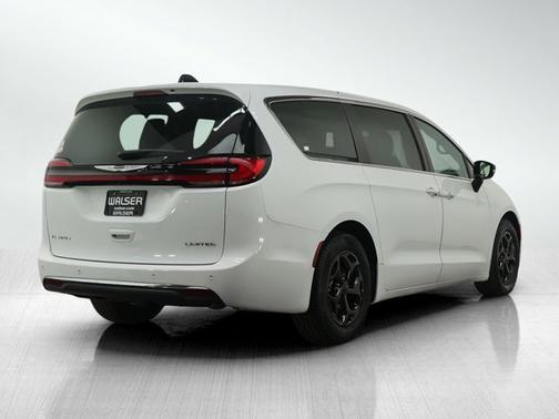 2024 Chrysler Pacifica Limited