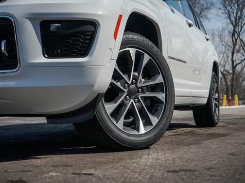 2025 Jeep Grand Cherokee L Overland