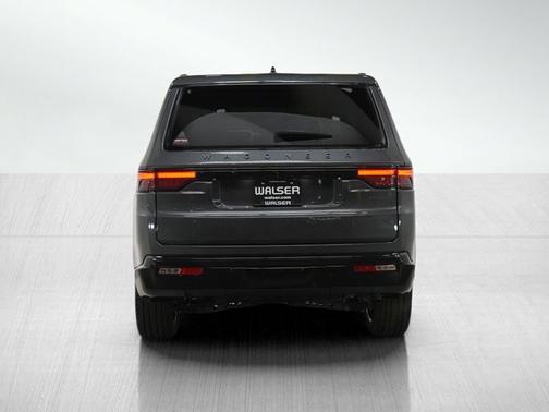 2024 Jeep Wagoneer Series II Carbide