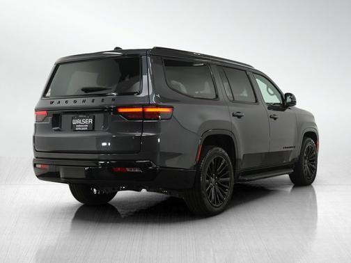 2024 Jeep Wagoneer Series II Carbide