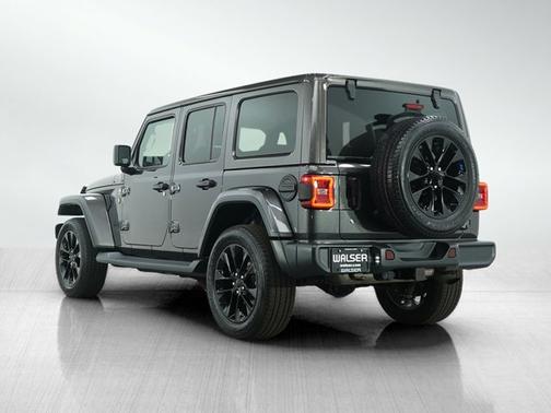 2020 Jeep Wrangler Sahara Altitude