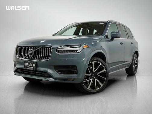 2022 Volvo XC90 Momentum
