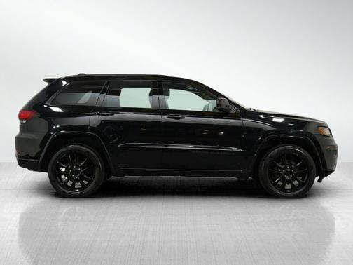 2017 Jeep Grand Cherokee Altitude