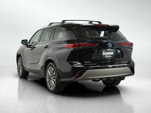 2020 Toyota Highlander Hybrid Limited Premium