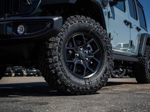 2025 Jeep Wrangler 4xe Willys