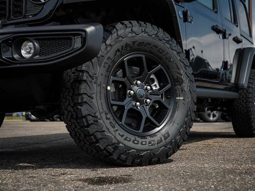 2025 Jeep Wrangler 4xe Willys
