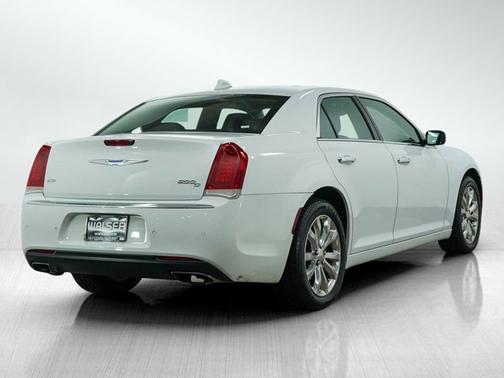 2017 Chrysler 300C Base
