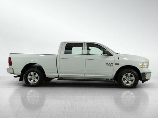 2022 RAM 1500 SLT