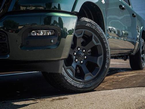 Serrano Green Metallic 2026 RAM 1500 Big Horn