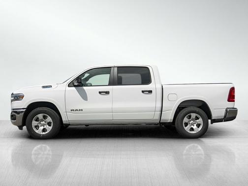 Bright White Clearcoat 2026 RAM 1500 Big Horn