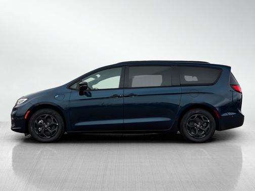 2025 Chrysler Pacifica Hybrid Hybrid Premium S Appearance Pkg