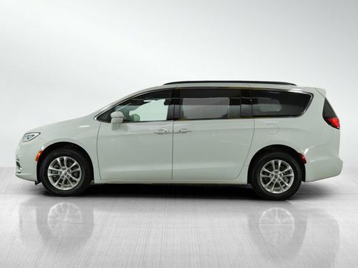 2022 Chrysler Pacifica Touring