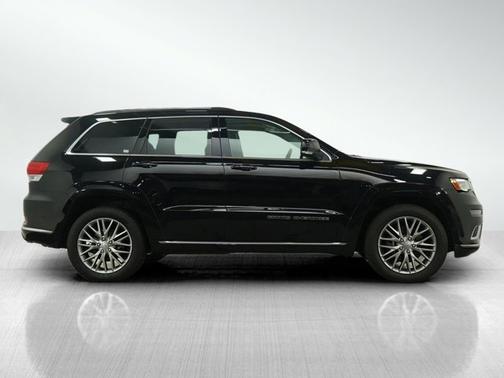 2017 Jeep Grand Cherokee Summit