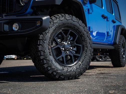 2025 Jeep Wrangler 4xe Willys
