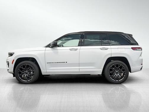 2025 Jeep Grand Cherokee Summit Reserve