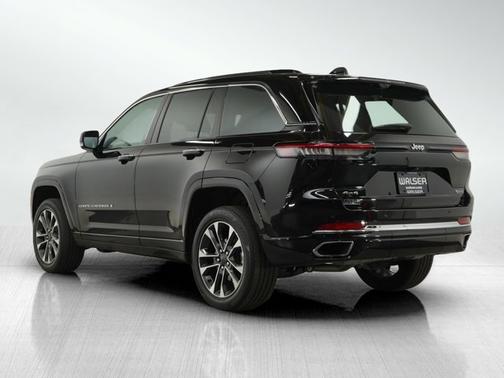 2022 Jeep Grand Cherokee Overland