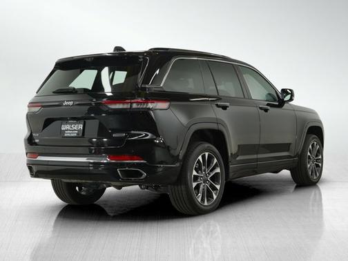 2022 Jeep Grand Cherokee Overland