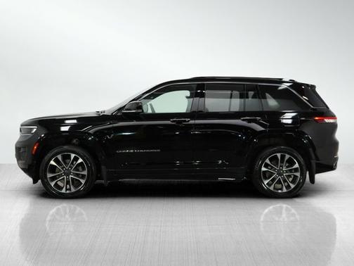 2022 Jeep Grand Cherokee Overland