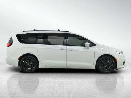 2022 Chrysler Pacifica Hybrid Hybrid Limited