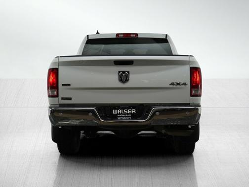 2022 RAM 1500 SLT