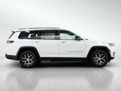 Bright White Clearcoat 2024 Jeep Grand Cherokee L Limited