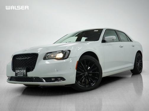 2018 Chrysler 300 S