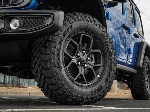 2025 Jeep Wrangler 4xe Willys