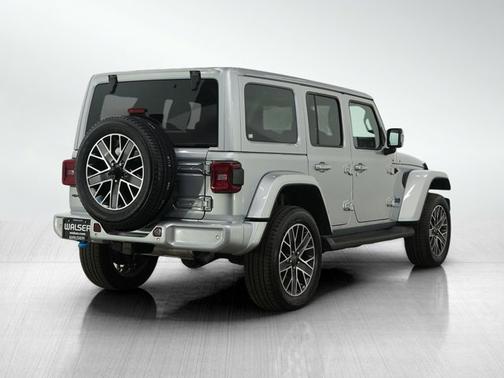 2022 Jeep Wrangler Unlimited Sahara High Altitude