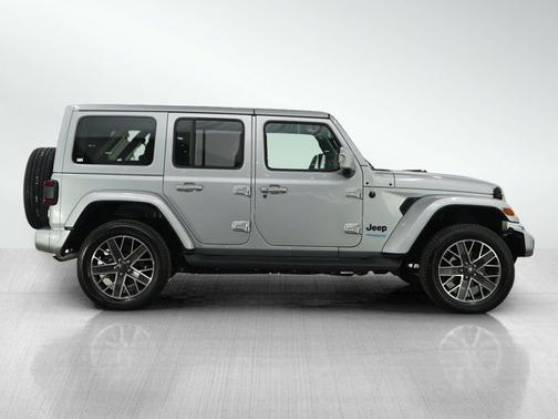 2022 Jeep Wrangler Unlimited Sahara High Altitude