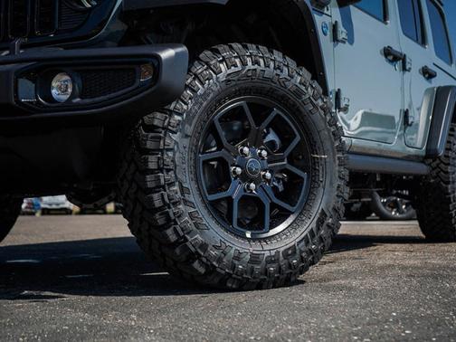 2025 Jeep Wrangler 4xe Willys
