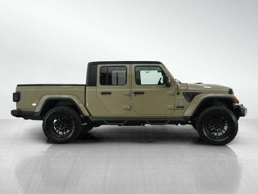 2022 Jeep Gladiator Sport S