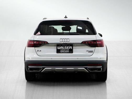 Glacier White Metallic 2022 Audi A4 allroad Premium Plus