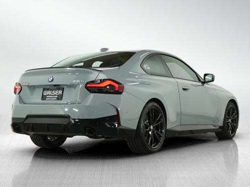 2024 BMW 230 230i