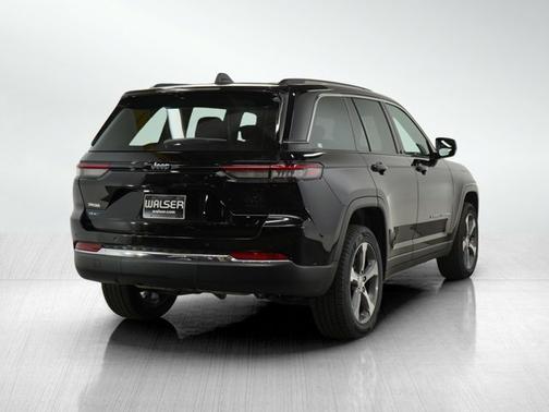 2022 Jeep Grand Cherokee