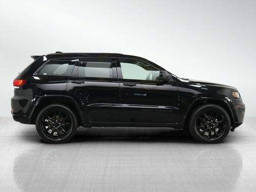 2017 Jeep Grand Cherokee Altitude