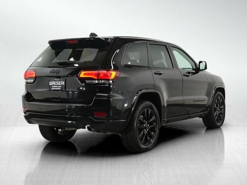 2017 Jeep Grand Cherokee Altitude