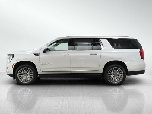 Summit White 2025 GMC Yukon XL Denali