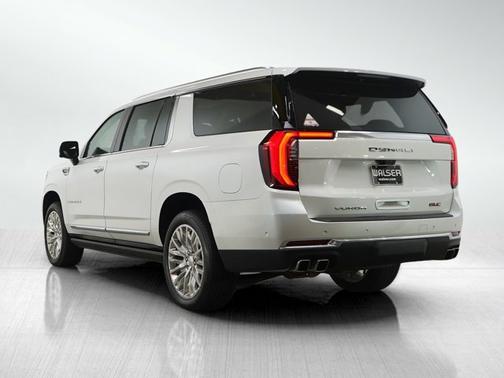 Summit White 2025 GMC Yukon XL Denali