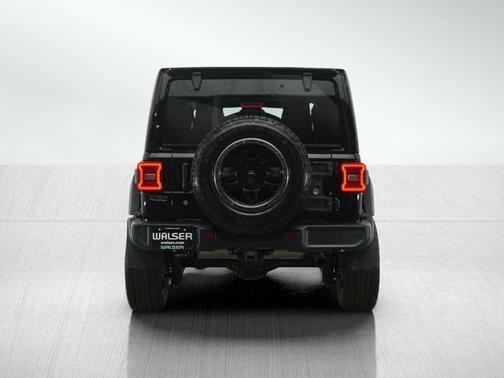 2020 Jeep Wrangler Sahara Altitude