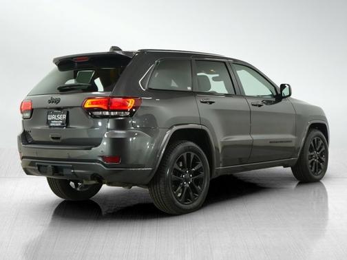 2017 Jeep Grand Cherokee Altitude