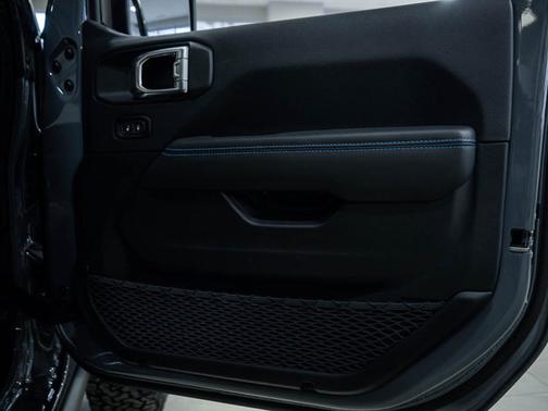 2025 Jeep Wrangler Rubicon X