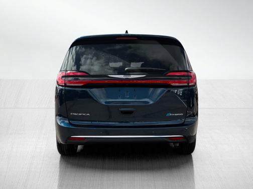 2025 Chrysler Pacifica Hybrid Hybrid Select