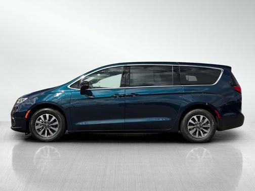 2025 Chrysler Pacifica Hybrid Hybrid Select