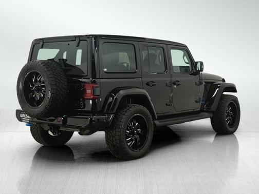 2022 Jeep Wrangler Unlimited Sahara High Altitude