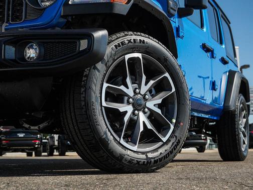 2025 Jeep Wrangler 4xe Sport S