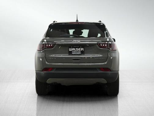 Sting-Gray Clearcoat 2024 Jeep Compass Limited
